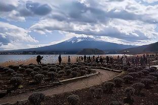 杰伦-约翰逊谈马刺下半场变首发：我们有点放松了